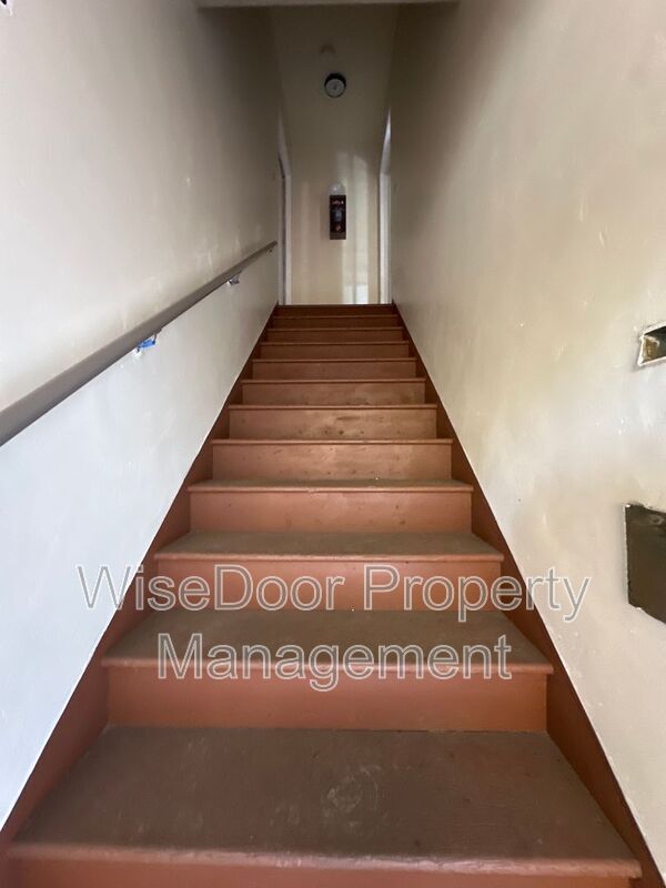 Building Photo - 3852 1/2 City Terrace Dr