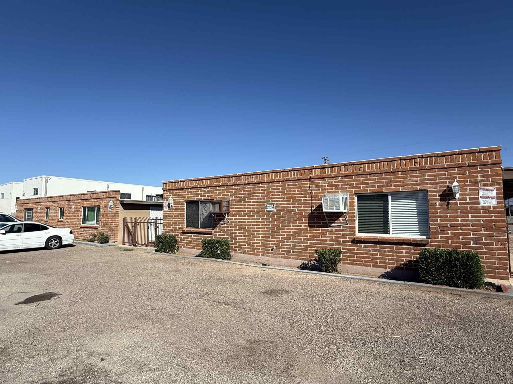 Building Photo - 5433 E 30th St