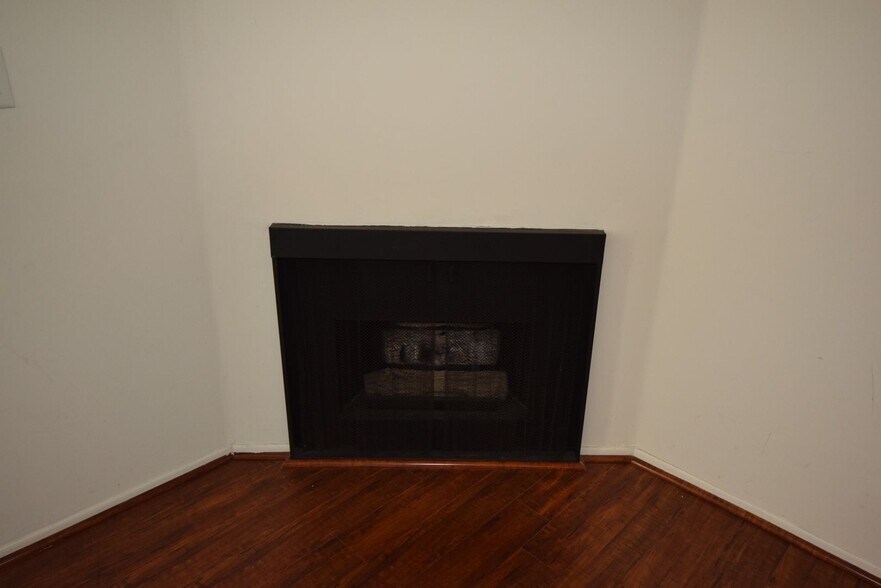 Building Photo - 5744 Colfax Ave