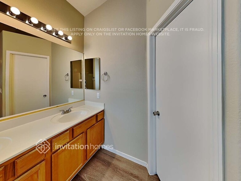 Building Photo - 16090 W Maricopa St