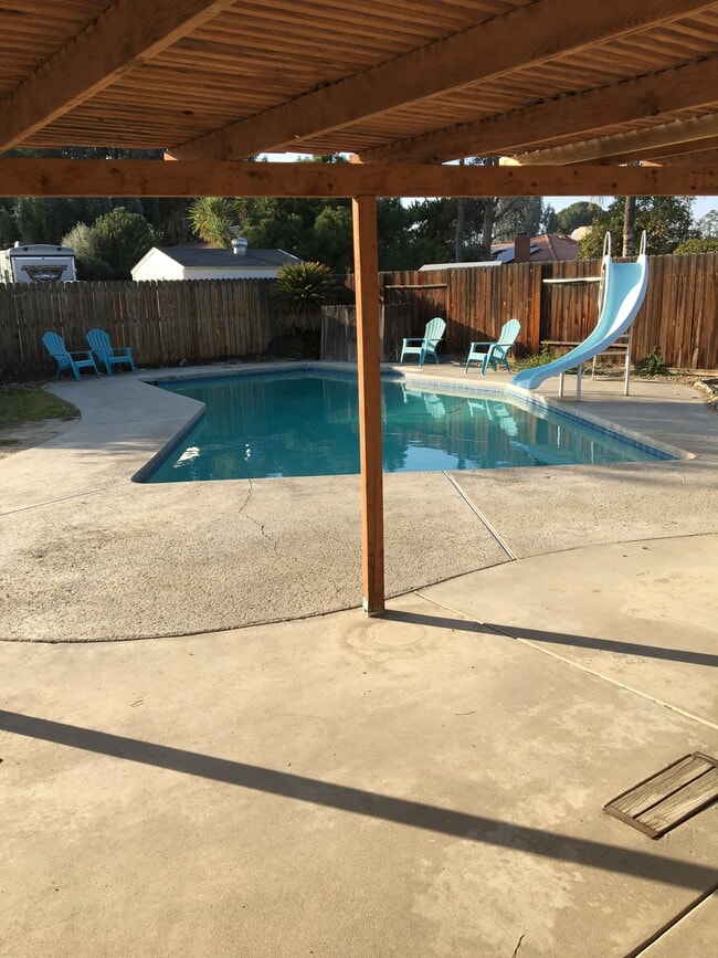 Building Photo - 5609 Logan St