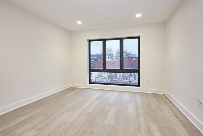 Building Photo - 85 Willow Ct