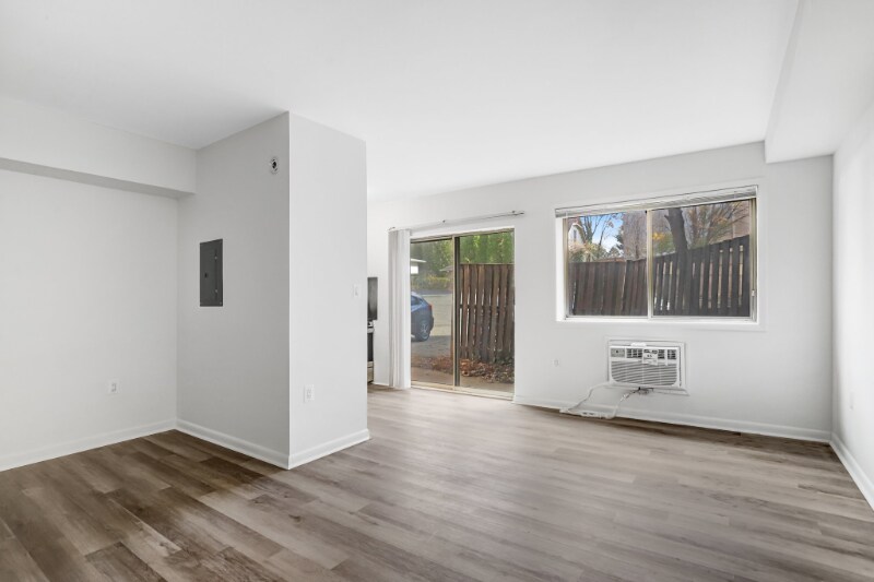 Building Photo - 4465 MacArthur Blvd NW