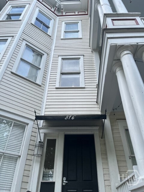 Building Photo - 816 Drayton St