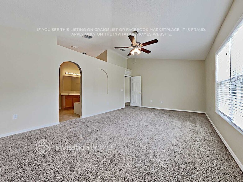 Building Photo - 2390 Anacostia Ave