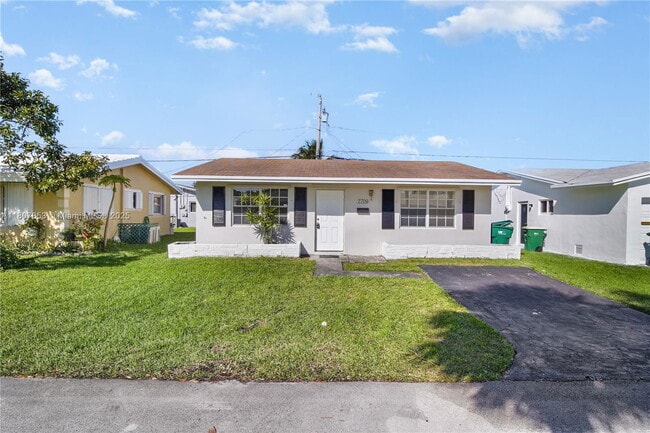 Primary Photo - 2709 NW 54th St