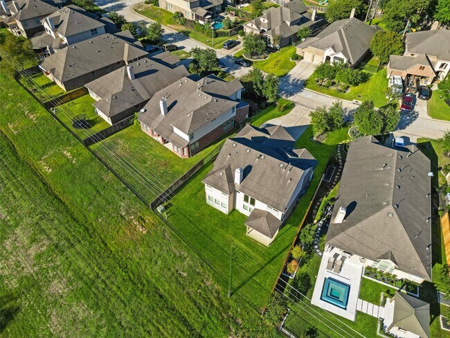 Building Photo - 91 West Wading Pond Circle