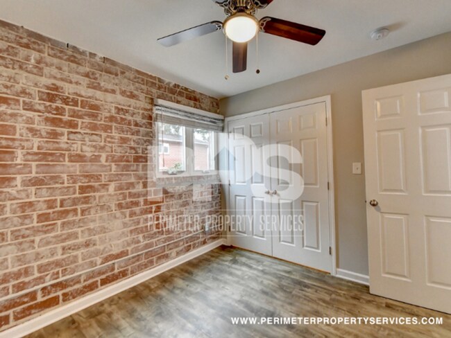 Building Photo - Old 4th Ward Flats New unit available! Com...