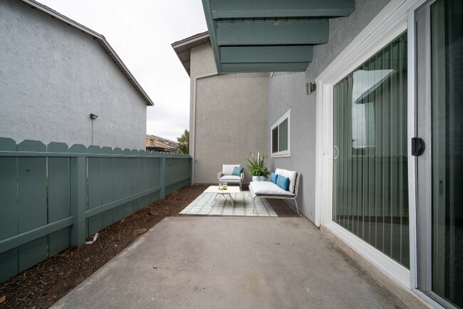 Building Photo - 305 W San Marcos Blvd
