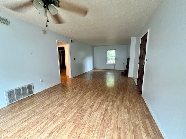 Building Photo - 280 S Hill Ave