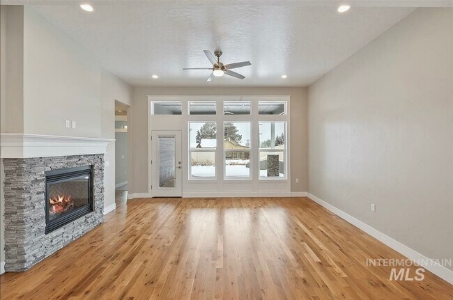 Building Photo - Beautiful Custom Single Level Boise Home A...