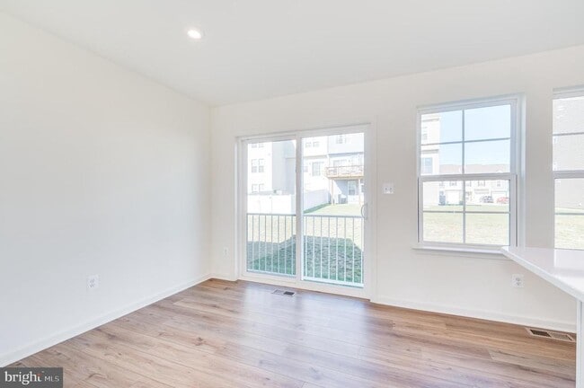 Building Photo - 115 Tuxford Rd