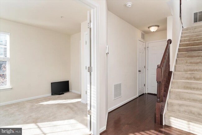 Building Photo - 12500 Rustic Rock Ln