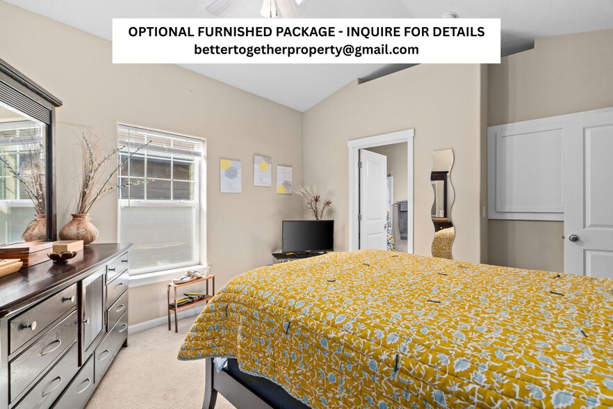 Building Photo - 1170 SW 170th Ave