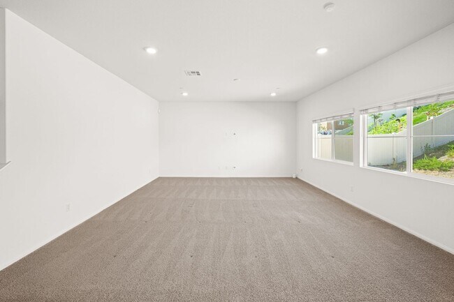 Building Photo - 35286 Sorenstam Dr
