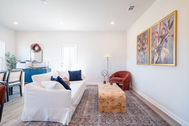 Building Photo - Fresh, Modern Living in Bemiss Springs – Stylish New-Construction 3BR Townhome with Upgraded Fini...