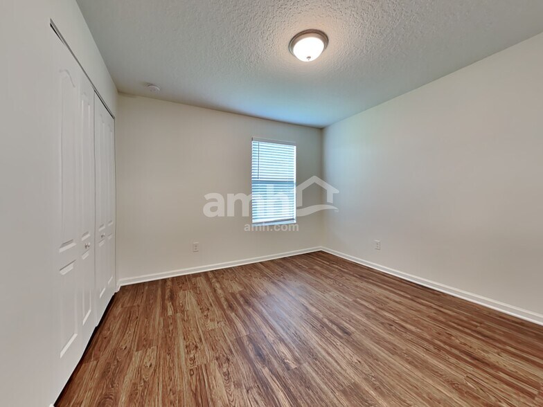 Building Photo - 7338 Cumbria Blvd