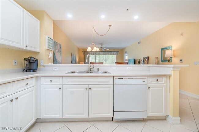 Building Photo - 10520 Amiata Way