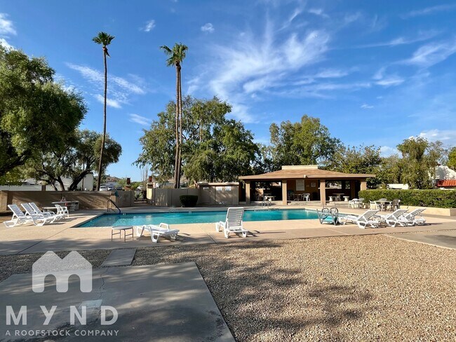 Building Photo - 821 Joan D Arc Ave