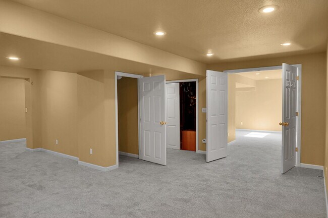 Building Photo - $2,545.00, 4 bed, 3.5 bath, located in Colorado Springs with upgrades