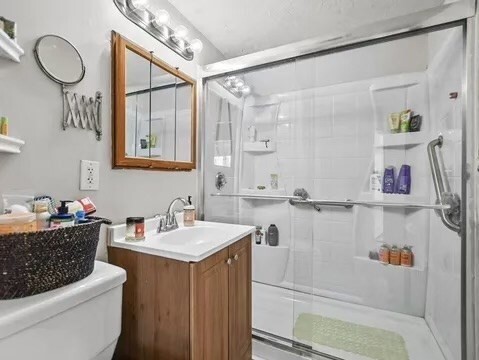 Building Photo - 25 Berkshire Rd