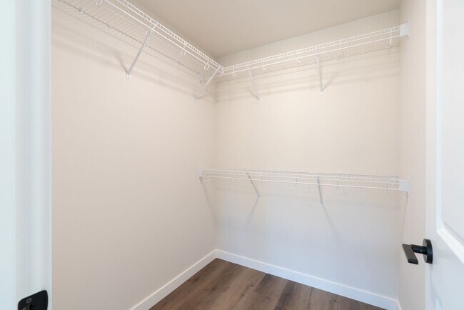 Building Photo - 3082 SW 46th St