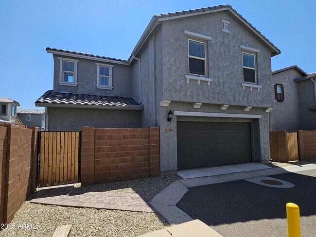 Building Photo - 14224 W Hackamore Dr