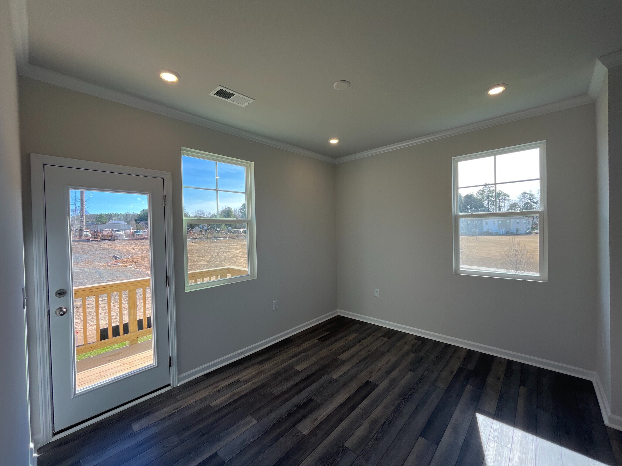 Building Photo - Room in Townhome on Chert Ln