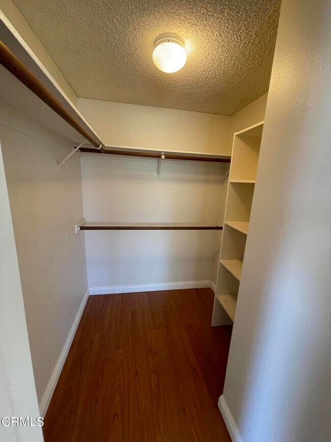 Building Photo - 1213 Cordova St