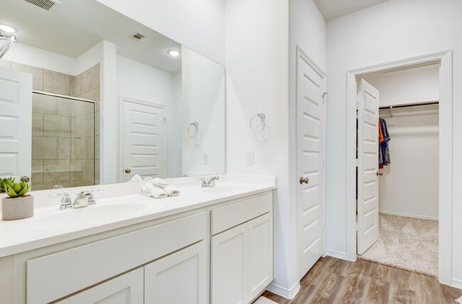 Building Photo - 5946 First Blush Dr