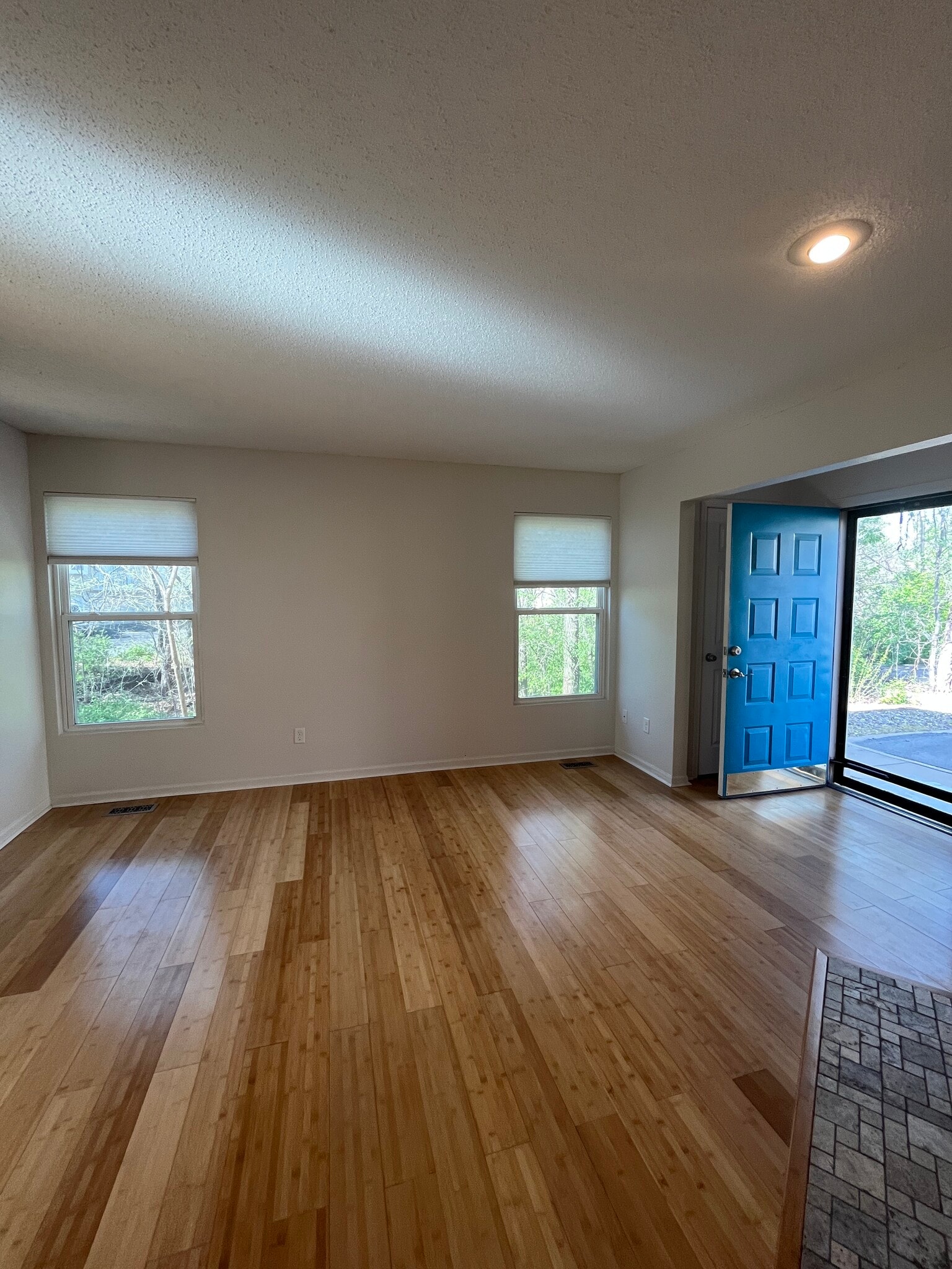 Building Photo - 6432 Pflumm Rd