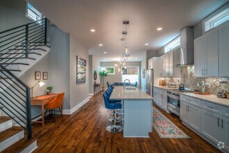 Building Photo - Gorgeous Nashville Rental!