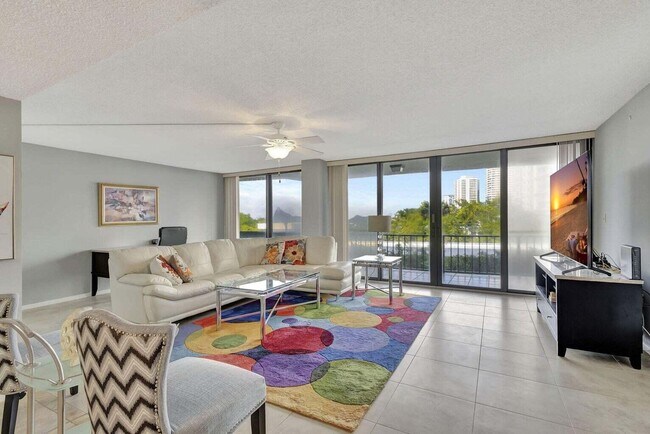 Building Photo - 4200 N Ocean Dr