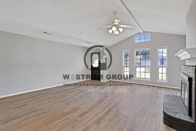 Building Photo - 1115 Stone Creek Dr