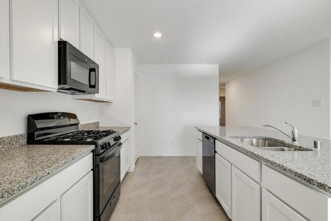 Building Photo - 1613 Vattier St