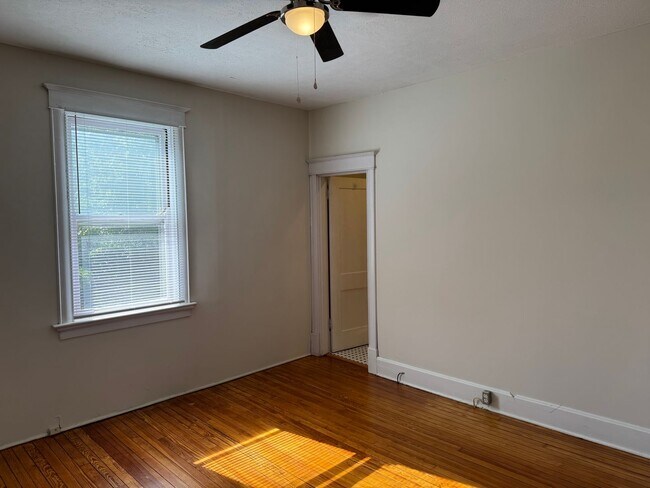 Building Photo - 3405 Brotherton Rd