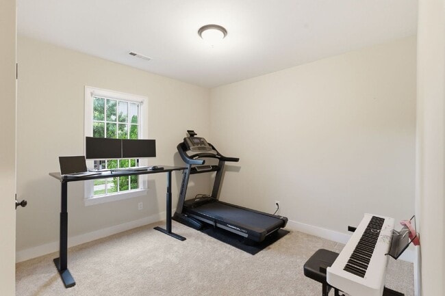 Building Photo - 790 Fontwell Ln