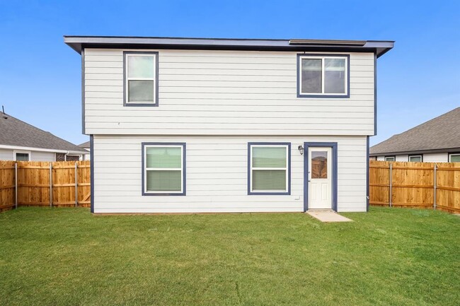 Building Photo - 2001 Malus Way