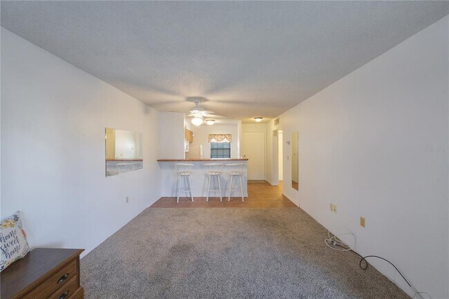 Building Photo - 13721 Mission Oaks Blvd