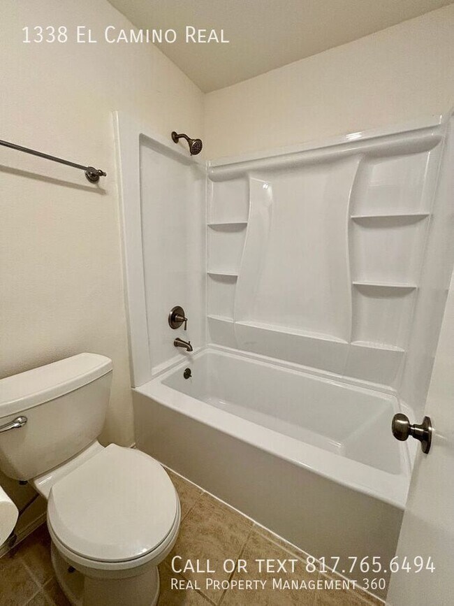 Building Photo - 1338 El Camino Real