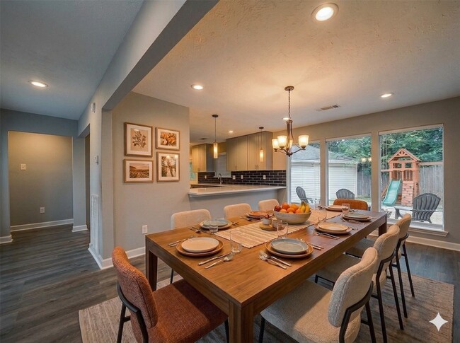 Building Photo - 1623 Cherry Ridge Dr