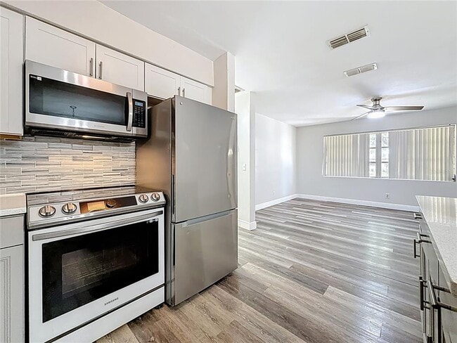 Building Photo - 1614 Braund Ave