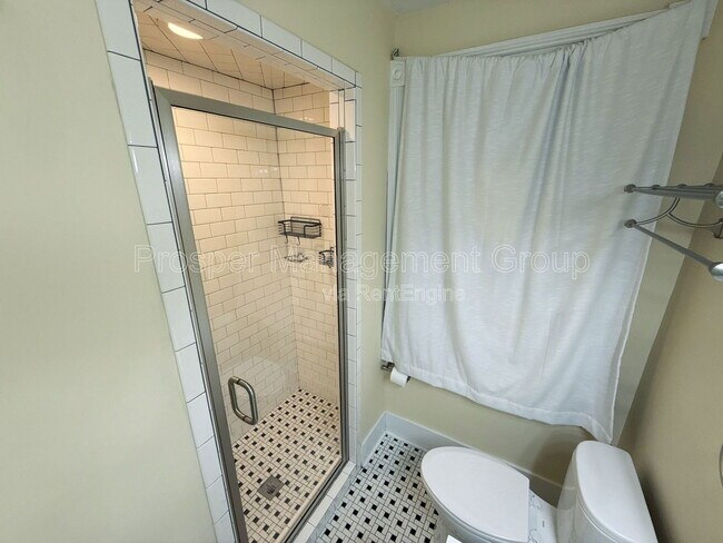 Building Photo - 47 Ashley Ave