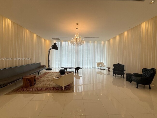 Building Photo - 465 Brickell Ave