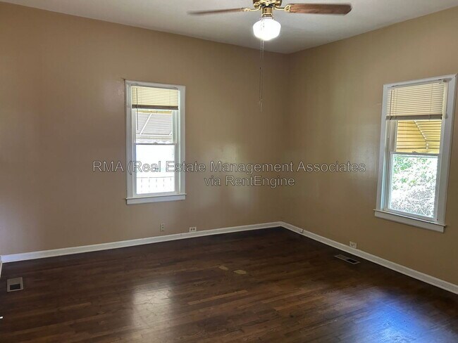Building Photo - 119 Spalding St