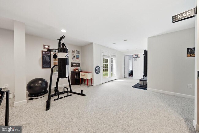 Building Photo - 3852 Glasgow Way