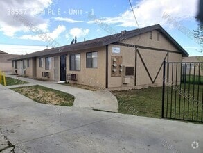 Building Photo - 1BD/ 1BTH 1ST FLOOR APT EAST PALMDALE