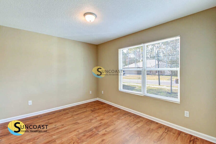 Building Photo - 4522 Glendas Meadow Dr