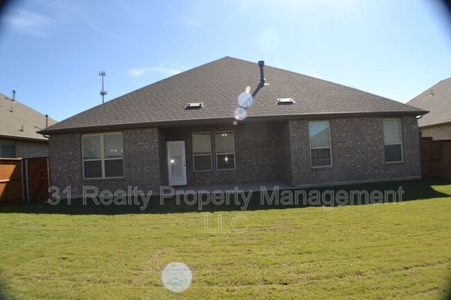 Building Photo - 6105 Cheshire St