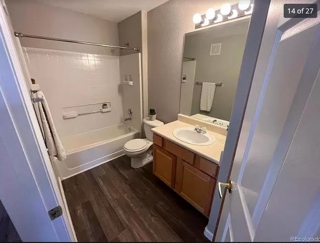 Building Photo - 1425 S Galena Way